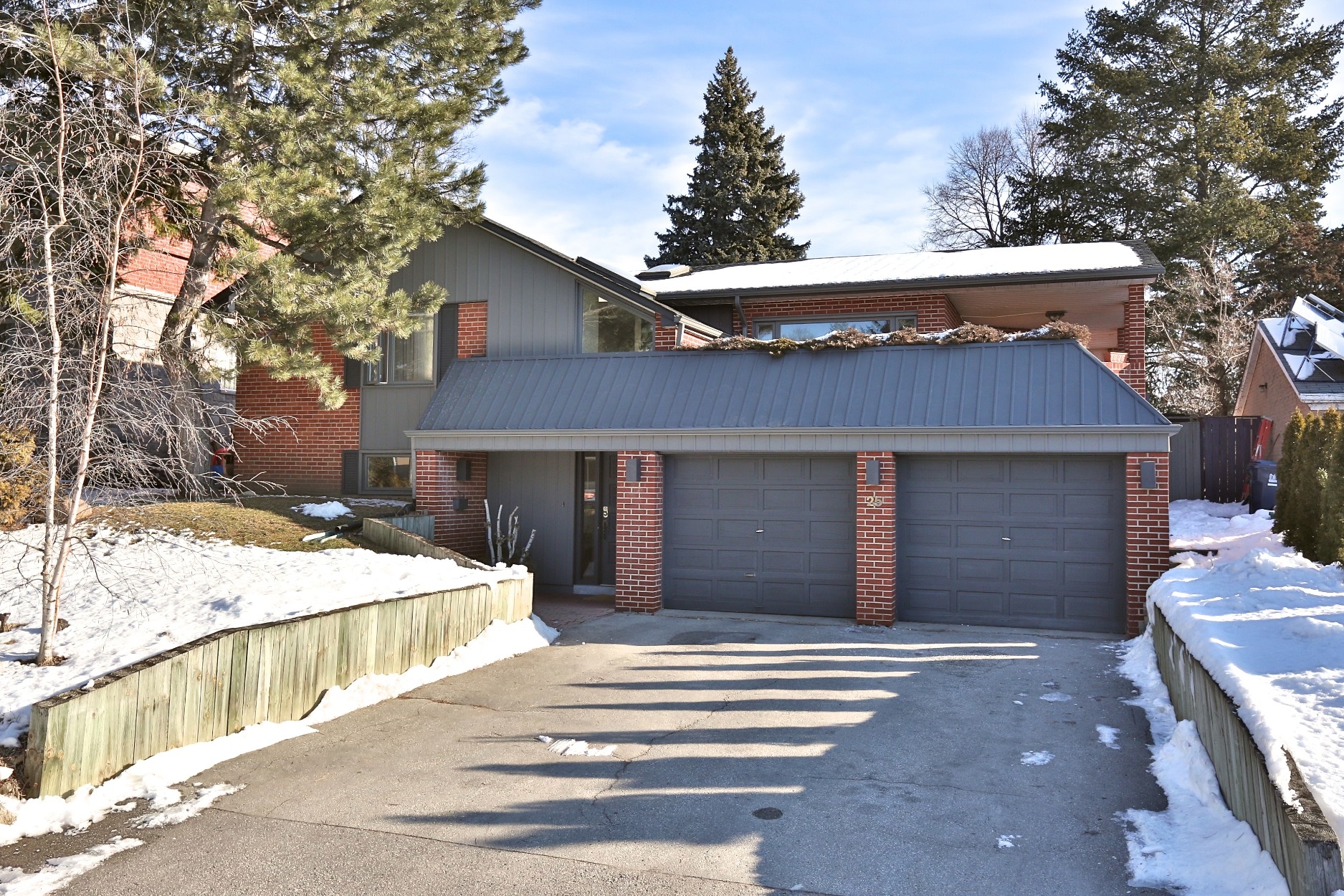 » Don Mills/Lawrence