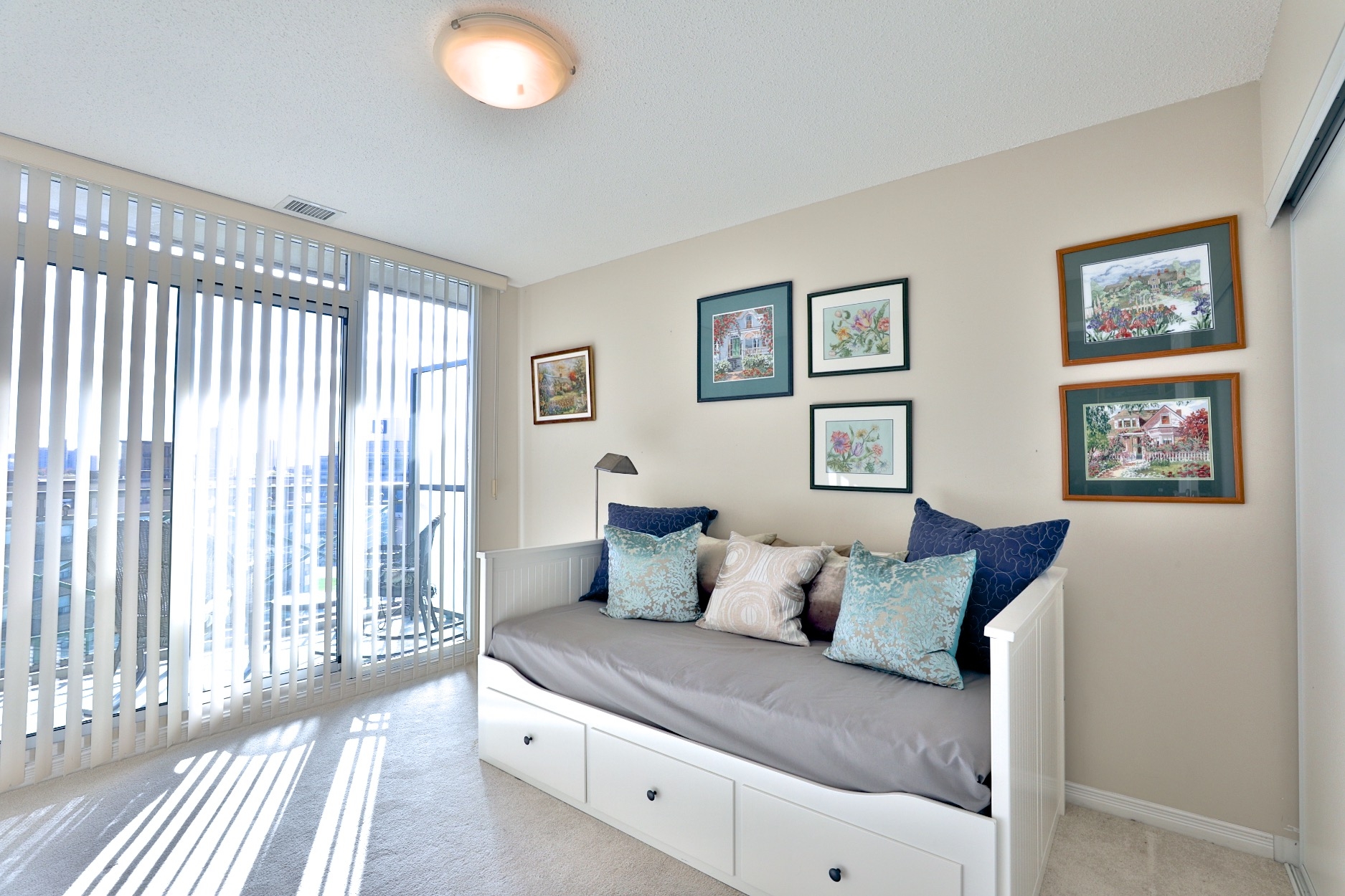 » Don Mills/Lawrence